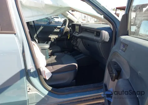 2022 Ford Maverick Xl z USA, uszkodzony, nr VIN 3FTTW8E90NRA53709